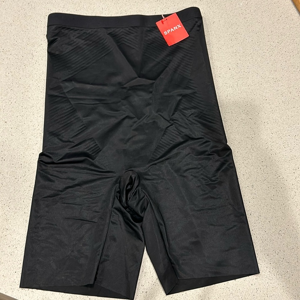 Spanx medium shapewear